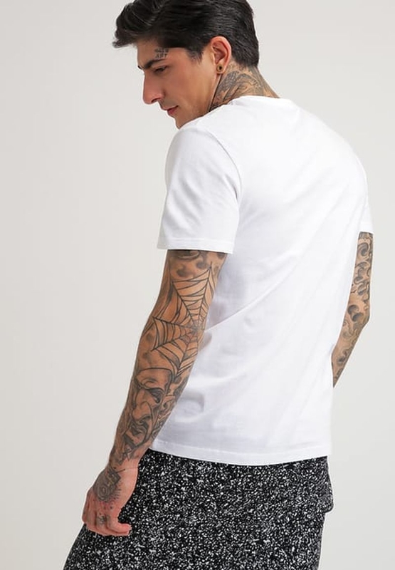 Langweiliges-T-Shirt